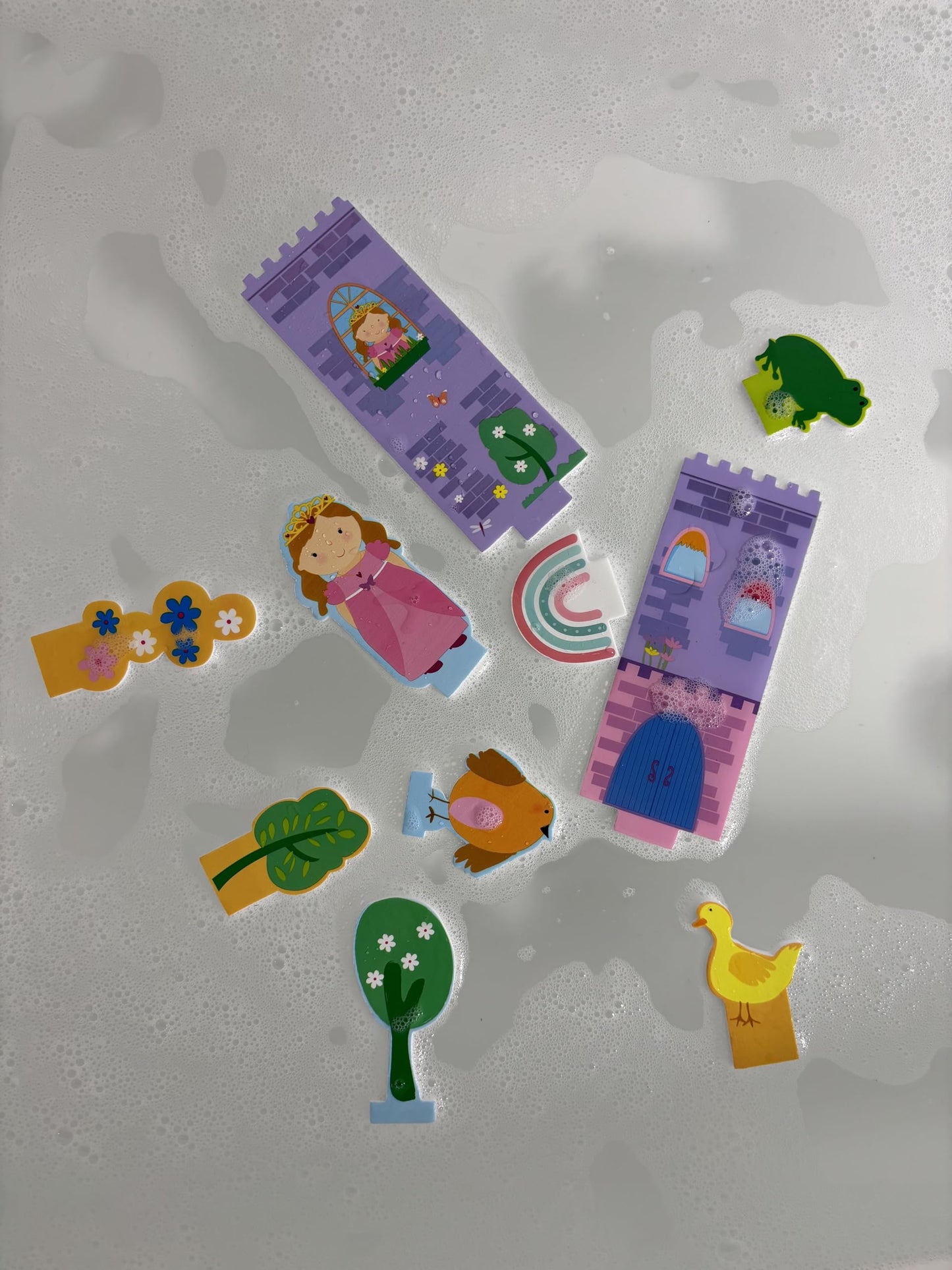 Buddy & Barney: Bath Time: Build & Play - Enchanted Castle - Floating 3D Foam Stickers, Interactive Scene, Suction Cup Mesh Bag, Water Toy, Kids 3+