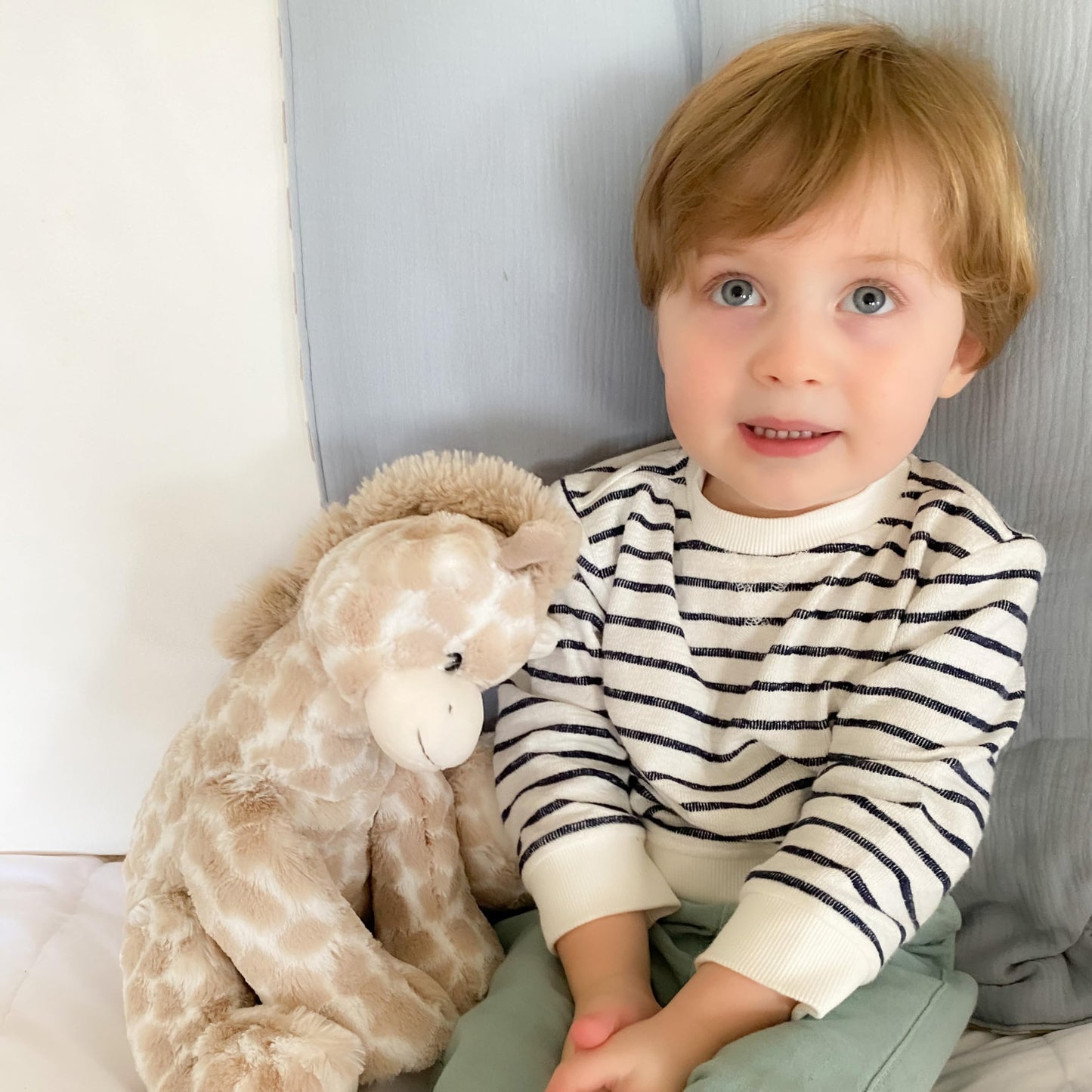 MON AMI Gentry The Giraffe Stuffed Animal – 12”, Soft Stuffed Toy Plushies for Babies/Toddlers, Gifts for Kids of All Ages, Zoo Animals