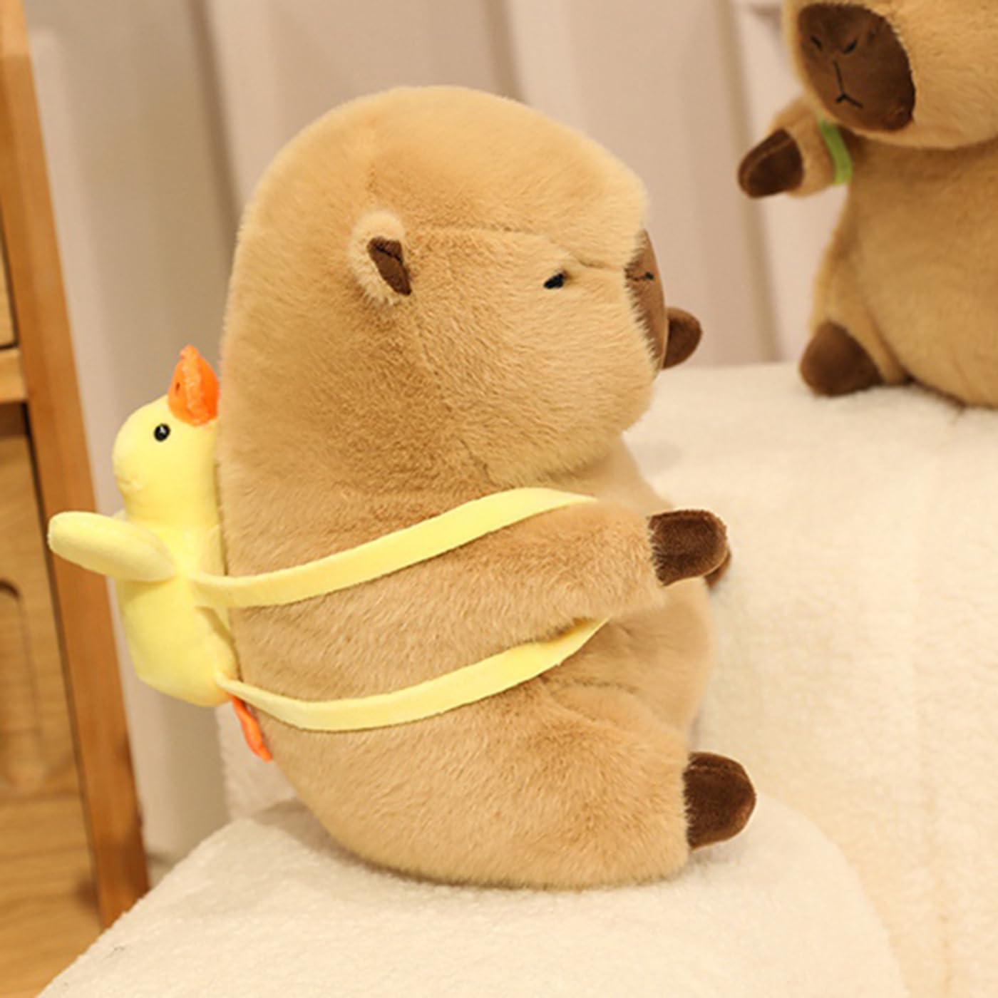 GOOC 9 Inch Soft Capybara with Removable Duck Bag Stuffed Animals Capybara Plush Toys Fluffy Plushies Fuzzy Doll Gift for Kids and Lovers in Birthday, Valentine's Day