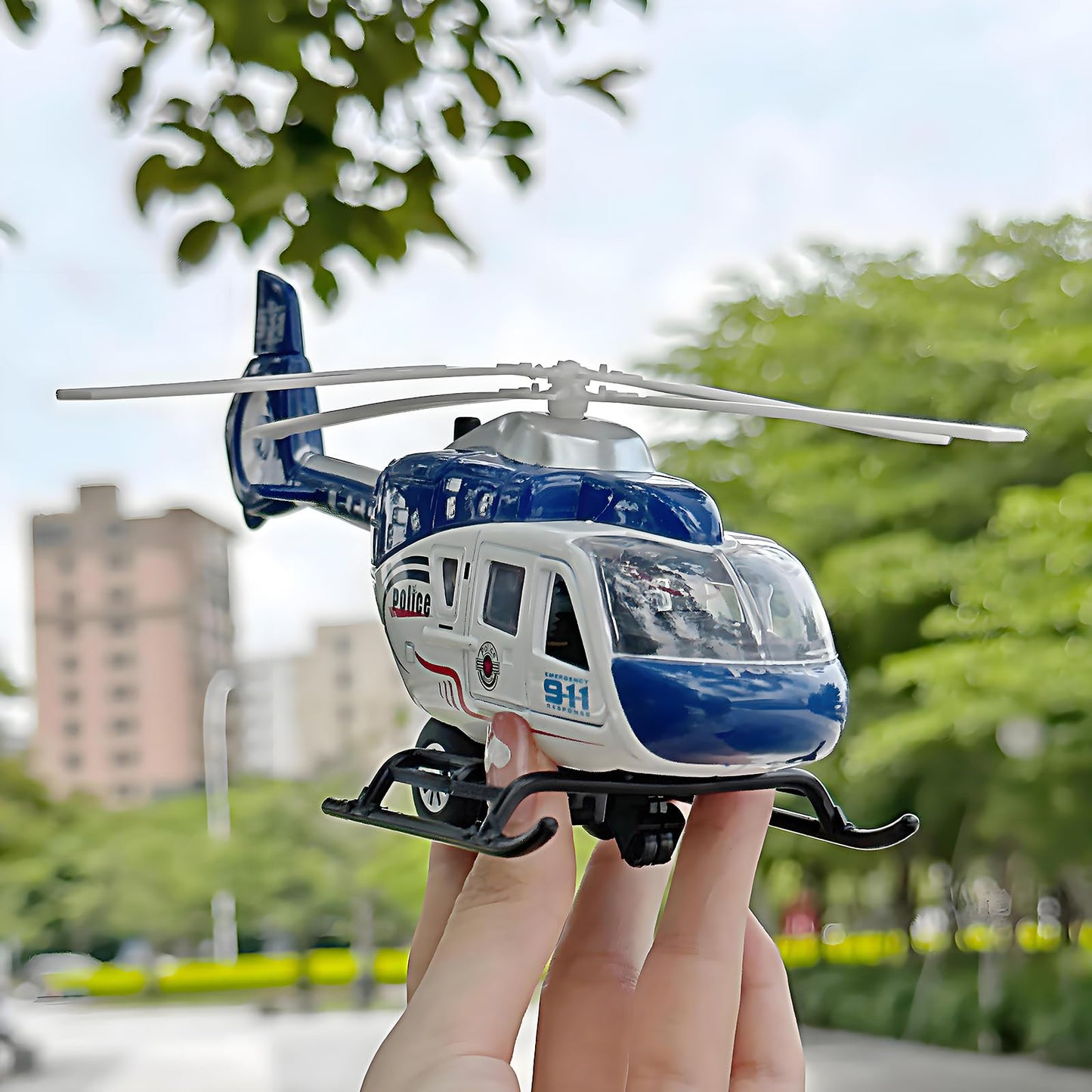 NOVAFUSION Kids Helicopter Toy Diecast Military Helicopters Model Kit,Pull Back Toy Helicopter with Lights and Sound,Toy Airplane with Rotatable Propeller,Helicopters Toys for Boys Age 4-7（Blue）
