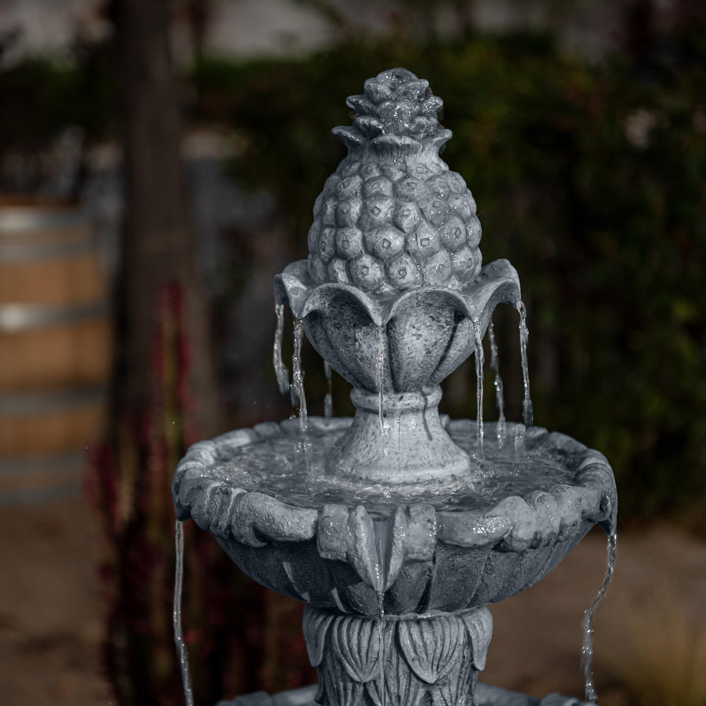 XBrand 58.3" 3-Tier Outdoor Freestanding Water Fountain - Classic Leaf Design, White Resin, Large Bird Bath with Pump - Ideal for Yard, Lawn and Garden, Porch Décor