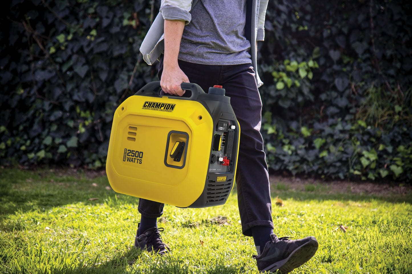 Champion Power Equipment 2500-Watt Ultralight Portable Inverter Generator with Quiet Technology and CO Shield