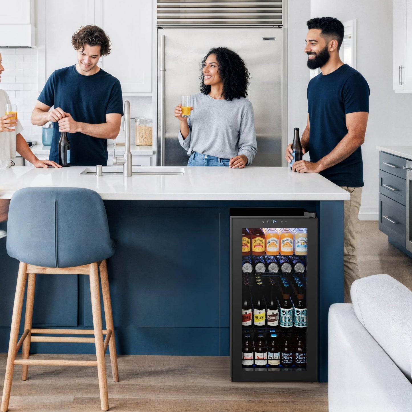Yeego Beverage Refrigerator Cooler, 105 Cans Mini Fridge with Glass Door Beverage Fridge with Adjustable Shelves for Soda Beer or Wine, Beverage Cooler with Digital Temperature Control for Home Office