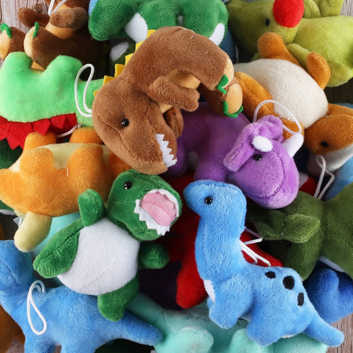 16 Pack Plush Dinosaurs Bulk, Mini Dinosaur Figures Assortment Keychain Toy, Soft Dino Stuffed Animal Set Gifts for Kids, Easter Basket Stuffers, Goody Bag Filler, Doll Machine, Toddler Party Favors
