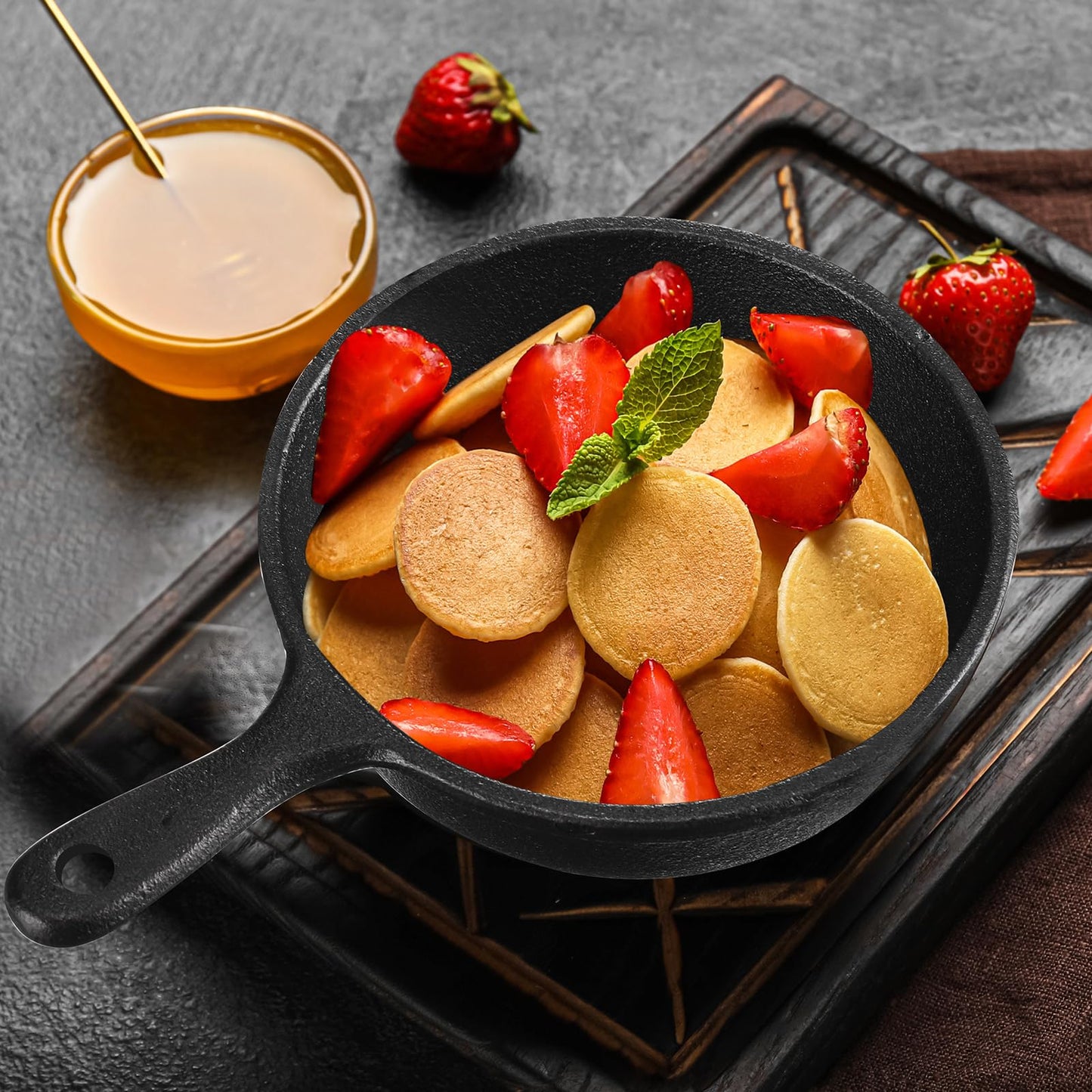 Remerry 70 Sets 4 Inches Cast Iron Skillets Mini Black Iron Nonstick Frying Pan Small Sizzling Plate Egg Pan Cast Pot Bundle with Oil Brush for Indoor and Outdoor Restaurant Kitchen