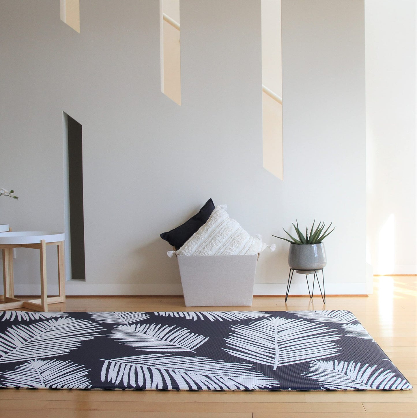 Cushmat Reversible Kids Play mat | Large | Soft, Thick, Waterproof, Easy-to-Clean, Non-Toxic, Durable, Non-Slip Play mat for Infants, Babies, Toddler, Kids & Grown-up (Palm Ocean - Black Diamonds)