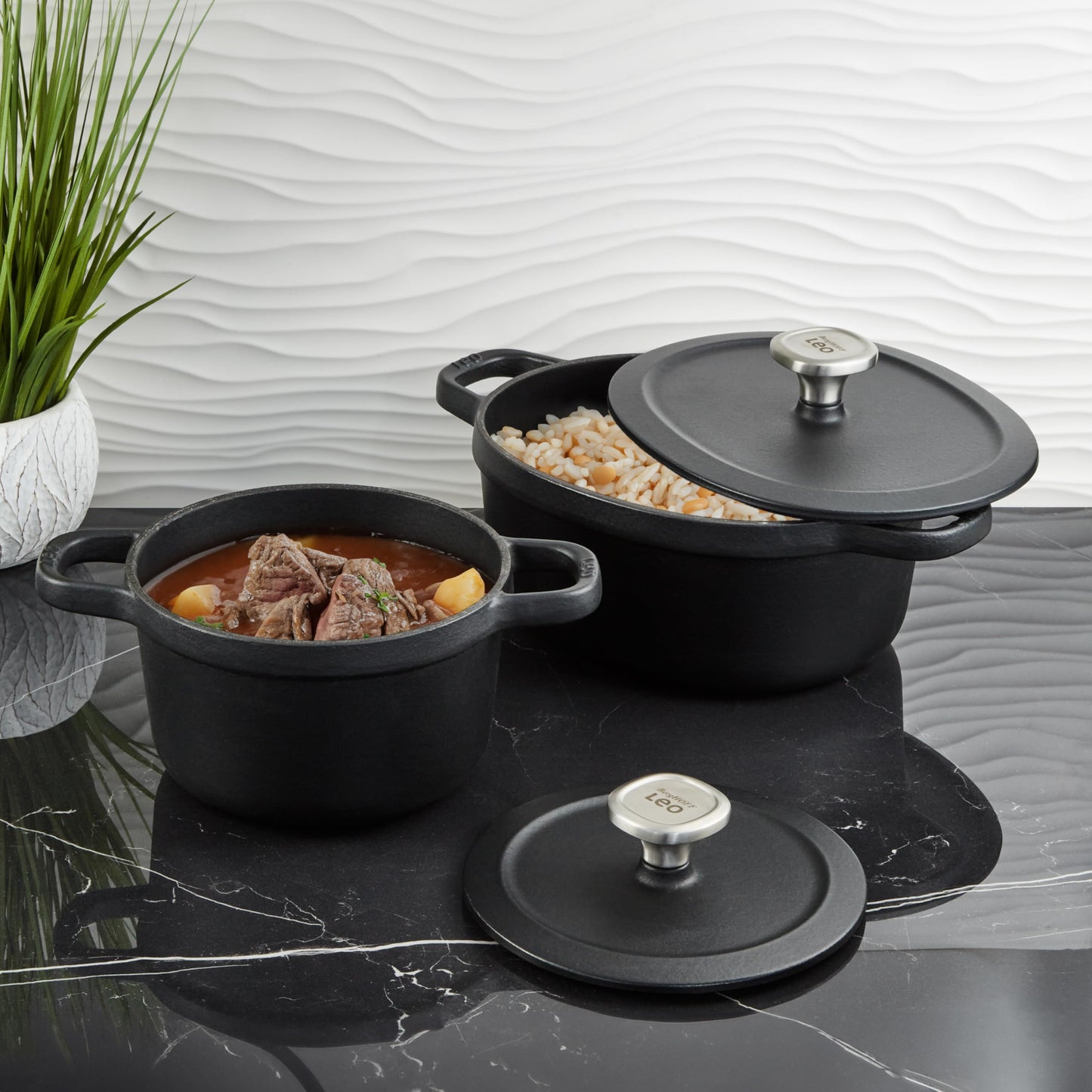 BergHOFF Graphite 4Pc Enameled Cast Iron Stockpot Set With Self-basting Universal Lid Induction Pot Oven-to-Table Cookware For Slow Cooking