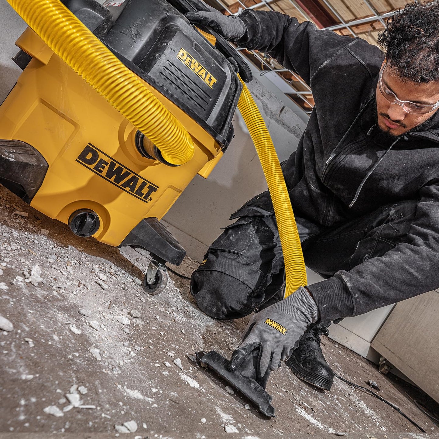 DEWALT 16 Gallon Shop Vacuum Wet/Dry, 6.5 Peak HP, Heavy Duty Poly Vac with Powerful Suction, Cart Style Wet/Dry/Blow 3 in 1 Multifunction Wet and Dry Shop Vacuum, Built-in Drain, DXV16PA