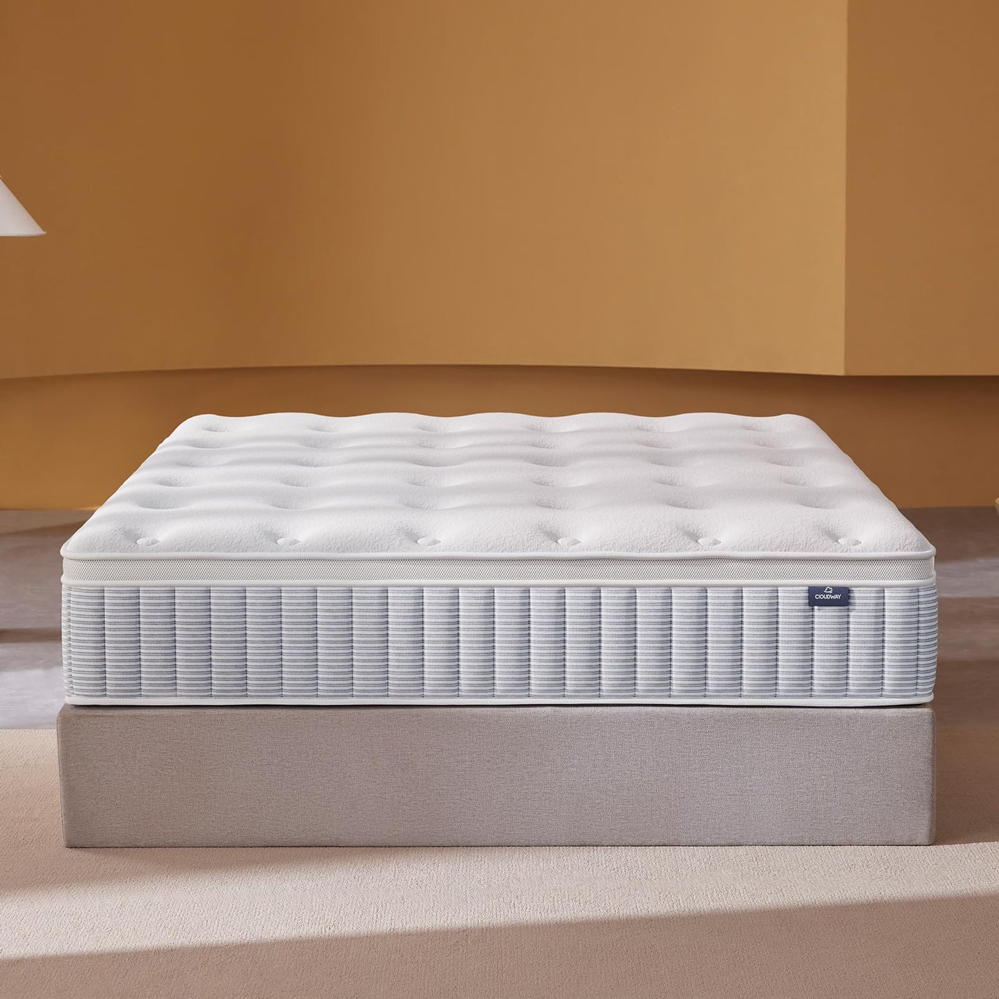 CIOUDWAY Queen Mattress, 14 Inch Hybrid Memory Foam, Reinforced Edge Support, Zoned Coils, Pressure Relief, No Motion Transfer (14 Inch, Queen)
