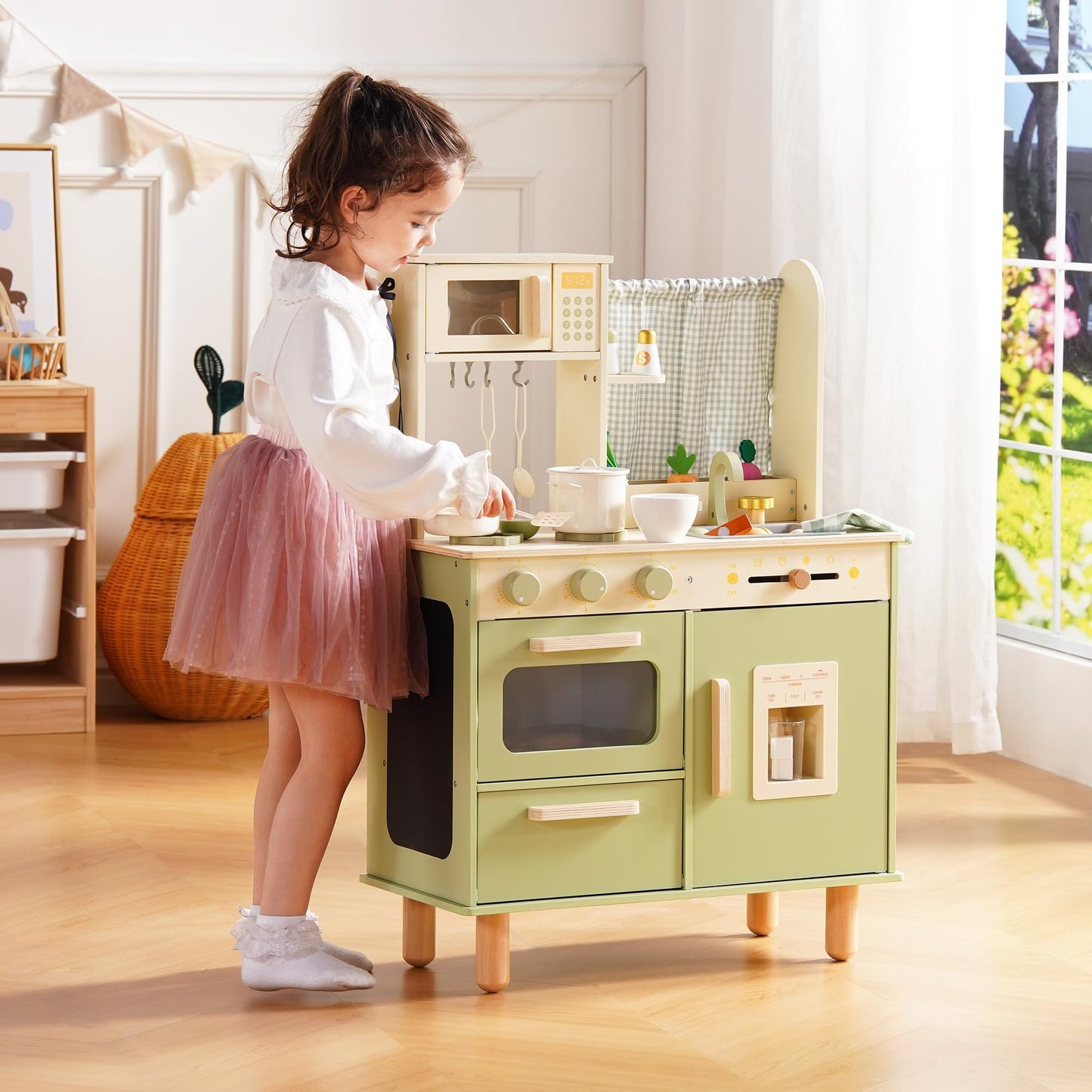 ROBUD Wooden Play Kitchen Set, Pretend Play Kitchen for Kids, Toy Kitchen with Microwave, Sink, Stove and Ice Maker, Toddlers Kitchen Playset Gift for Boys Girls, 3+ (Green)