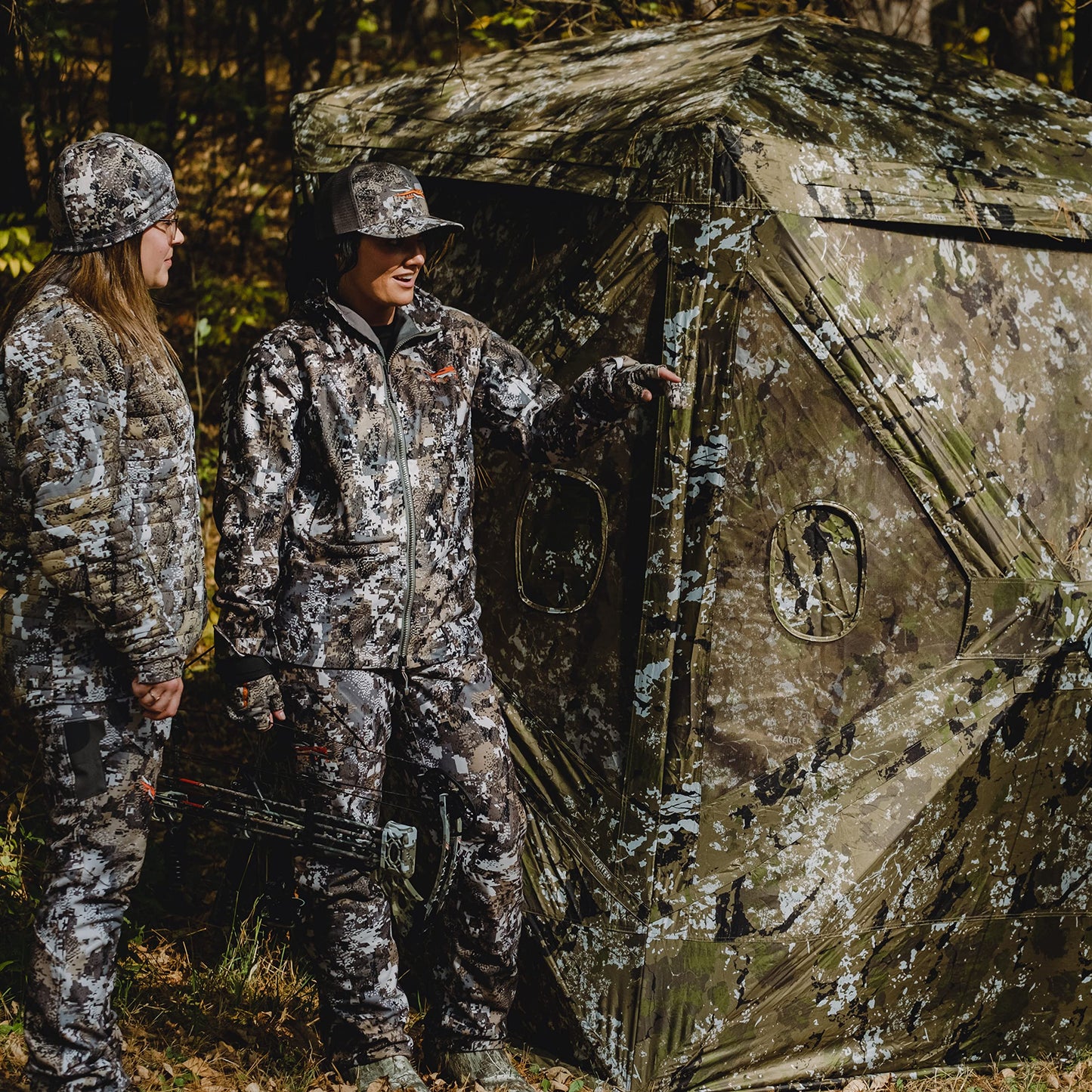 Barronett Blinds Big Mike, Portable Hunting Blind, Tall Hub Blind, Shoot While Standing, Low Profile Windows, 2-Person, Crater Thrive, 80” x 75” x 75”, BM300CT